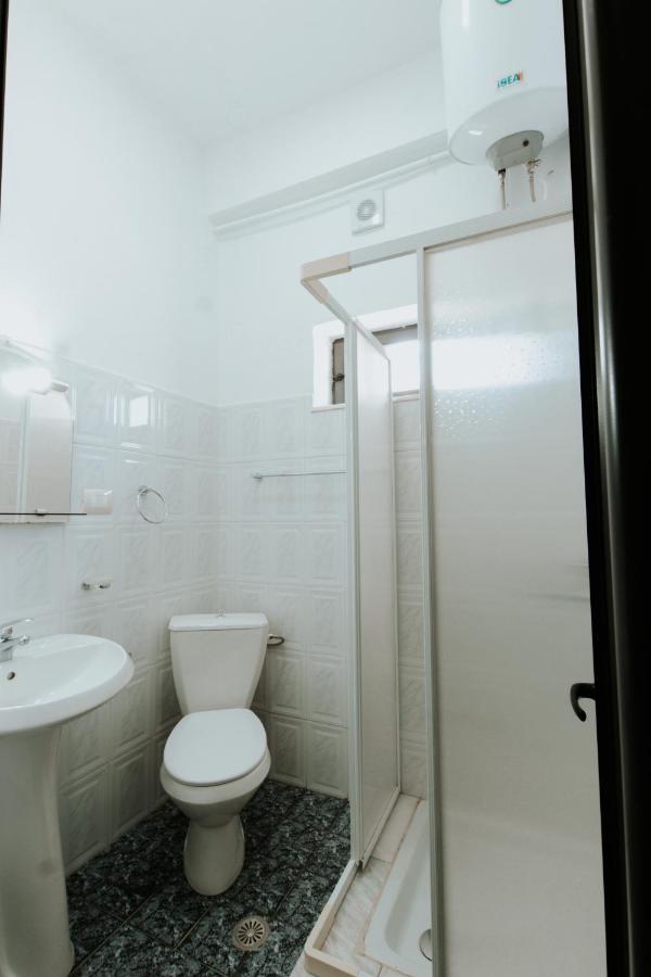 Gjirokastër Hotel Lunxheria מראה חיצוני תמונה