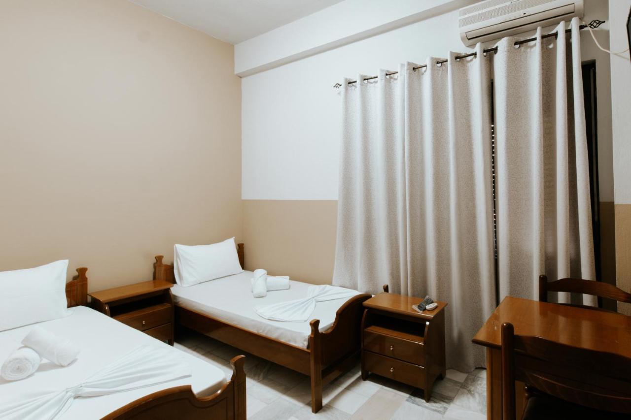 Gjirokastër Hotel Lunxheria מראה חיצוני תמונה