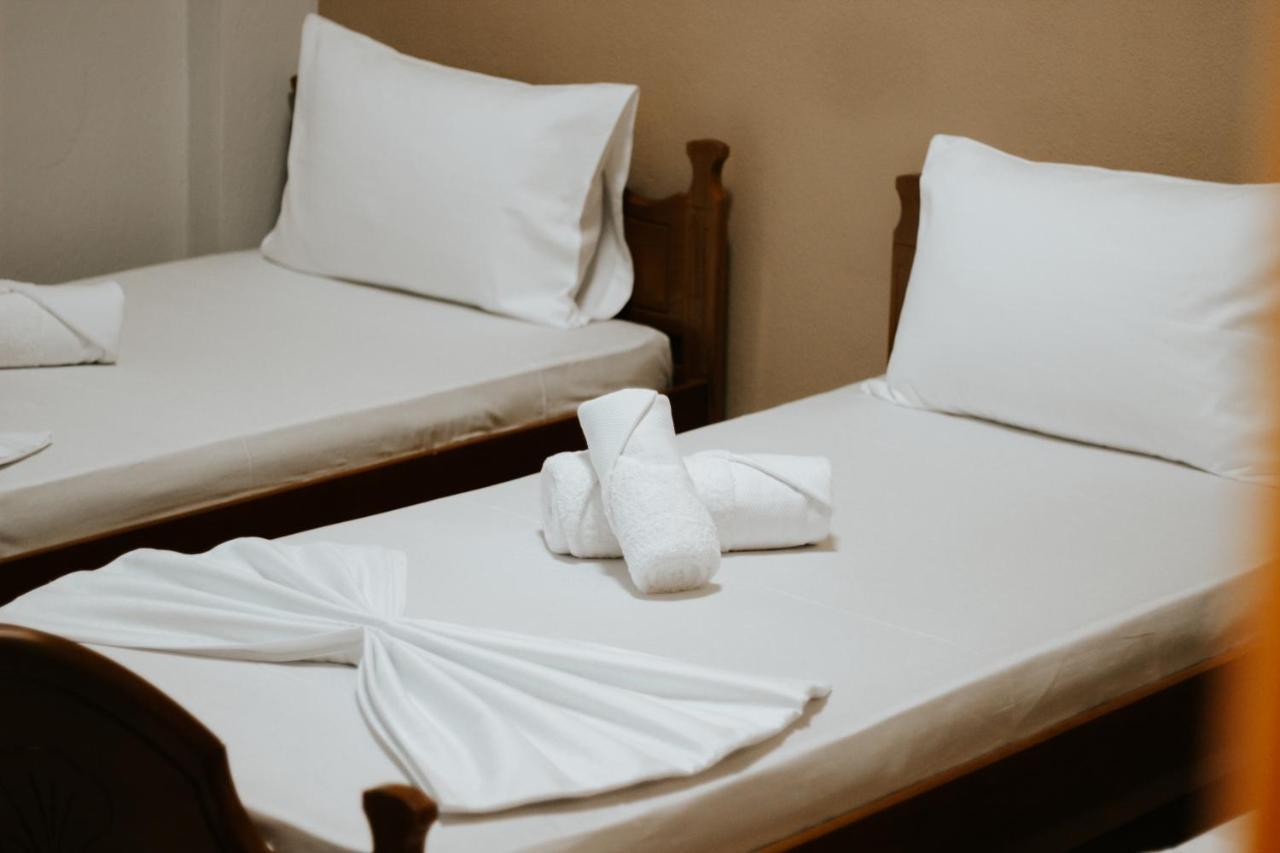 Gjirokastër Hotel Lunxheria מראה חיצוני תמונה