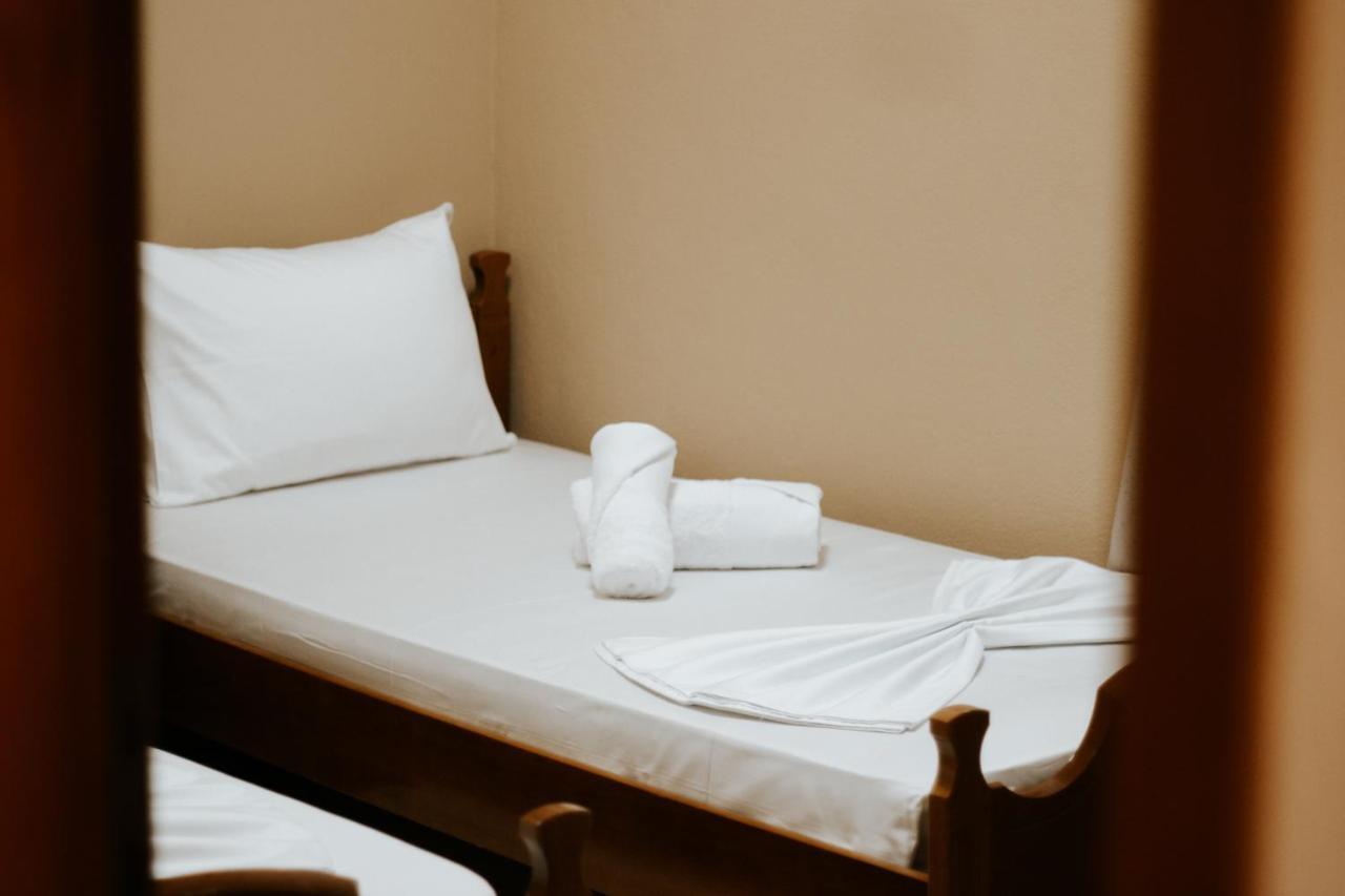Gjirokastër Hotel Lunxheria מראה חיצוני תמונה