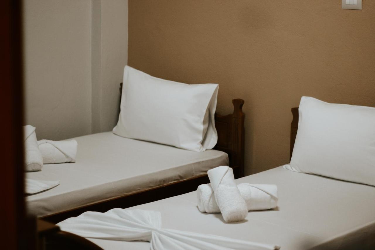 Gjirokastër Hotel Lunxheria מראה חיצוני תמונה