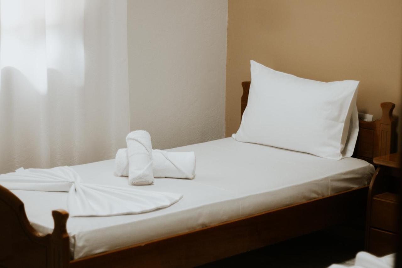 Gjirokastër Hotel Lunxheria מראה חיצוני תמונה
